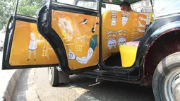 Taksi di Mumbai hanyalah kendaraan umum biasa yang mungkin tak terlalu banyak dilirik. Namun sekelompok seniman yang tergabung dalam proyek Taxi Fabric membuat semuanya berubah. (facebook.com/TaxiFabric)