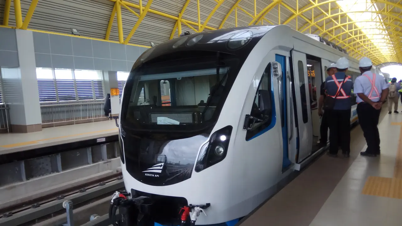 Menhub Beri Waktu 2 Minggu Kepastian Progres LRT Palembang