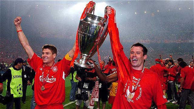 Steven Gerrard dan Jamie Carragher