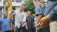Penjabat (Pj) Gubernur DKI Jakarta Heru Budi Hartono meninjau penataan kabel utilitas di sejumlah wilayah Ibu Kota (Liputan6.com/Winda Nelfira)