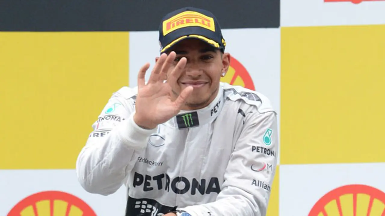 lewis-hamilton-130907c.jpg
