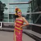 Tampil dengan baju adat khas Bali, pemeran utama film Yuni ini tampil memesona dan bikin pangling. Meski masih menjadi pendatang baru, namun prestasi yang telah diraihnya begitu luar biasa. Bahkan, Arawinda sempat digadang-gadang akan menjadi aktris sukses.  (Liputan6.com/IG/@arawindak)