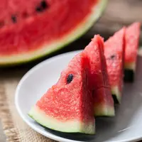 Usir Sakit Kepala dengan Semangka