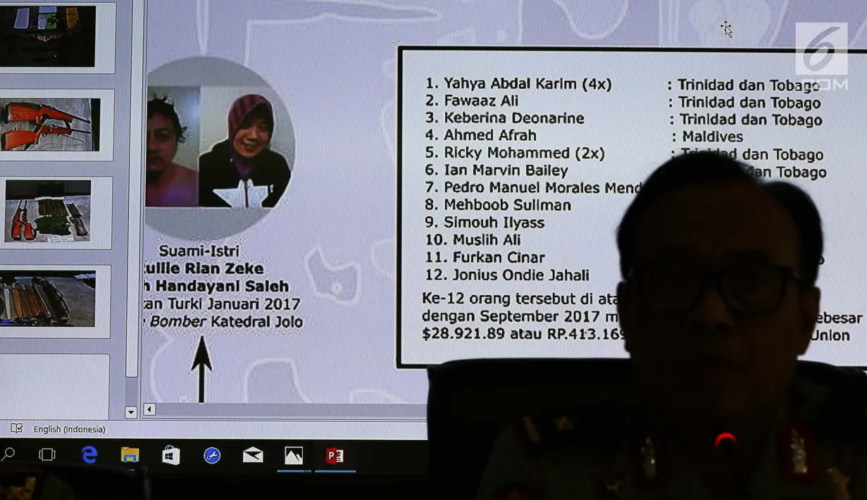 Data terkait aksi terorisme ditampilkan saat polisi memberi keterangan soal kelompok teroris ISIS di Sumbar, Mabes Polri, Jakarta, Selasa (23/7/2019). Menurut Kadiv Humas Mabes Polri Brigjen Dedi Prasetyo terduga teroris Padang memiliki koneksi ke Mujahidin Indonesia Timur. (Liputan6.com/JohanTallo)