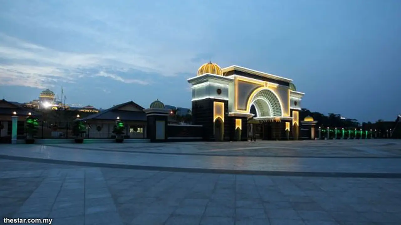 ninja-malaysia-130809b.jpg