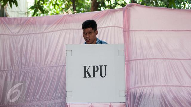 Semangat Penyandang Disabilitas Nyoblos Pilkada DKI Putaran Kedua