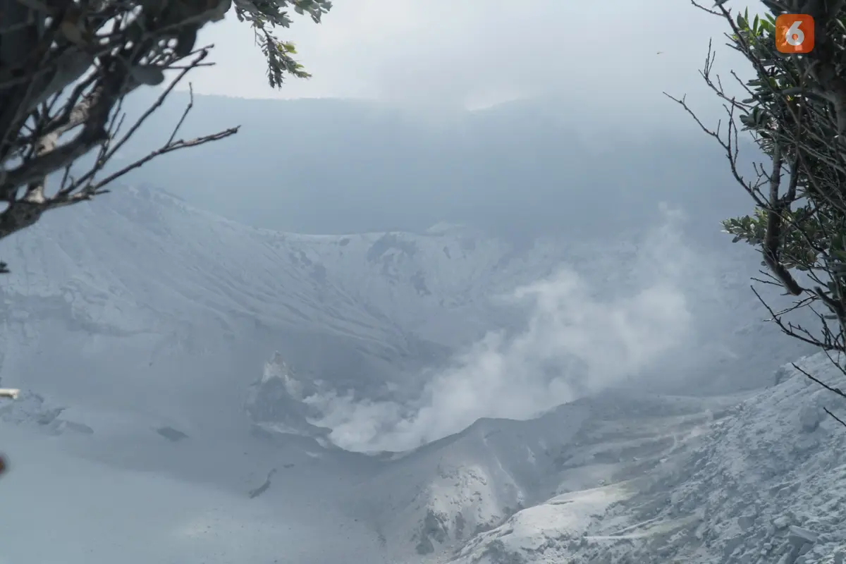 Gunung Tangkuban Parahu