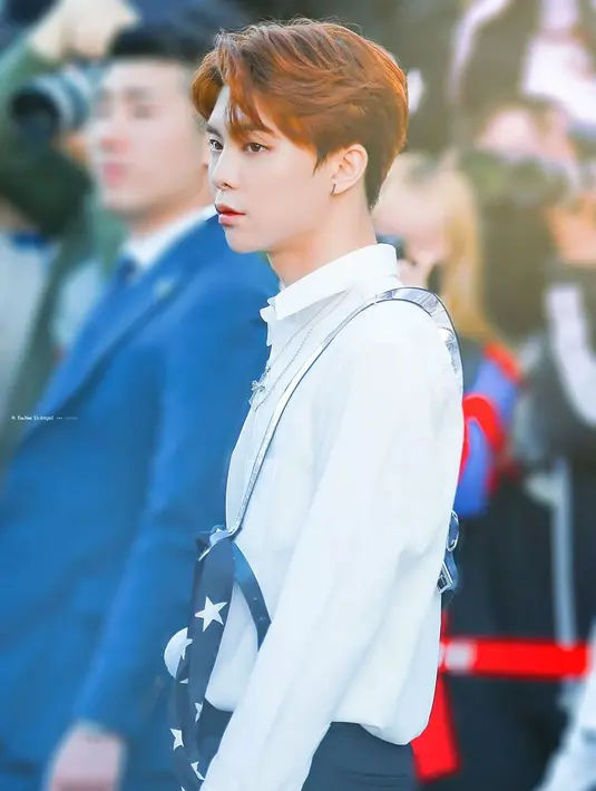 Saat Johnny NCT masih berumur 14 tahun, ia bergabung dengan SM Entertainment. Sebenarnya ia bisa bergabung dengan EXO, bahkan ia sempat berlatih dengan Chanyeol. (Foto: Koreboo.com)