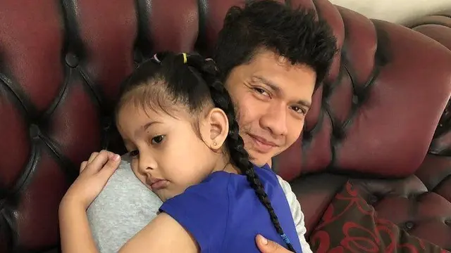 Momen Manis Iko Uwais dengan Putrinya