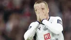 Tottenham Hotspur's Jamie O'Hara reacts after missing a shot on goal against Manchester United during Carling Cup final at Wembley, on March 1, 2009. Manchester United won the game. AFP PHOTO/Adrian Dennis