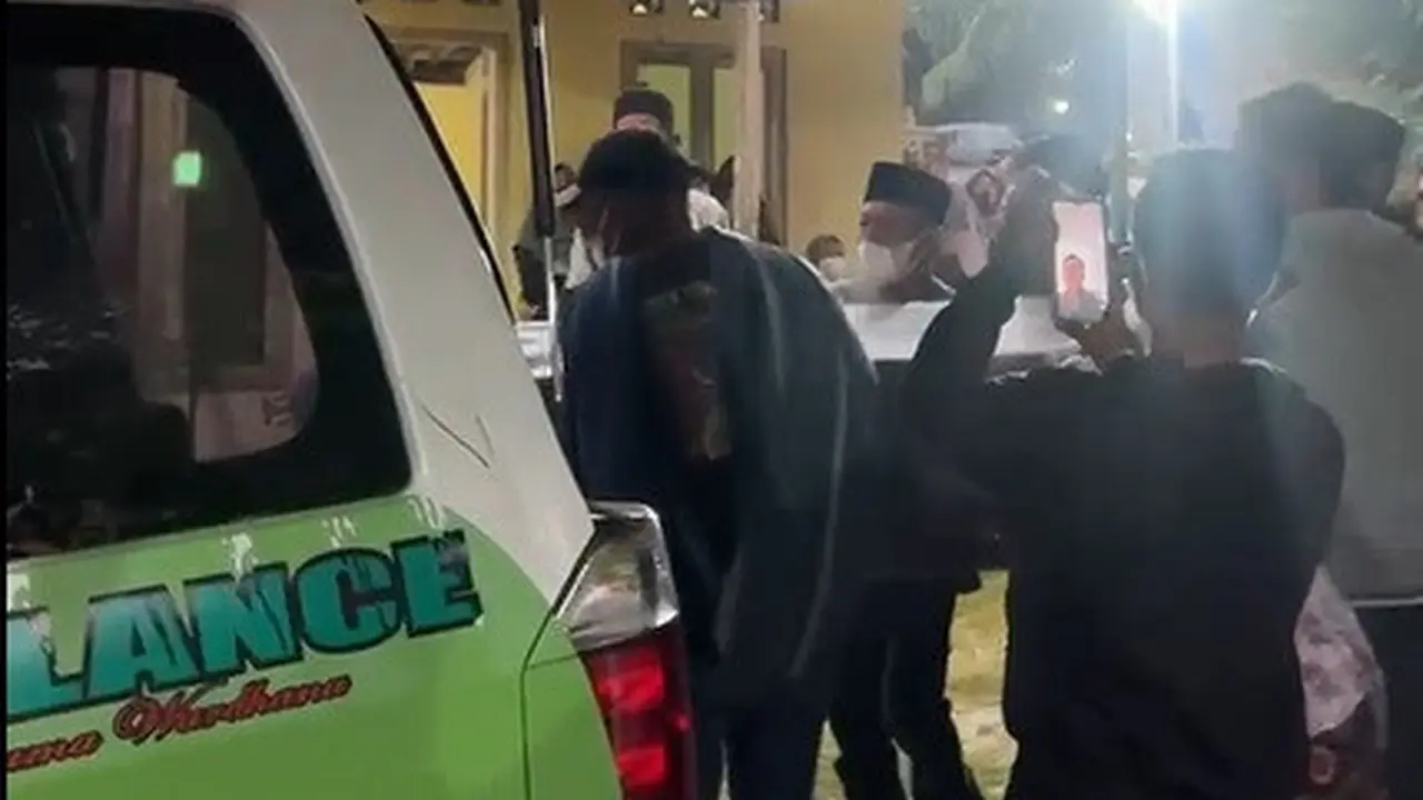 Jenazah Slamet Tiba di Rumah Duka