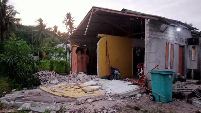Kondisi Rumah-Rumah di Maluku Usai Diguncang Gempa Magnitudo 7,6