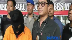 Kasus ini terungkap ketika petugas kebersihan melaporkan temuan jasad bayi Mapolsek Medan Polonia.