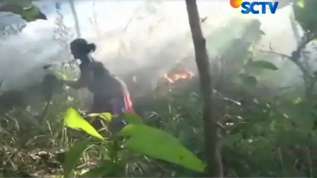 Belasan Hektare Lahan Gambut Terbakar Menjalar ke Permukiman Warga