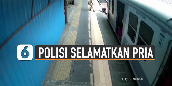 VIDEO: Viral Detik Detik Polisi Selamatkan Pria Hampir Tertabrak Kereta