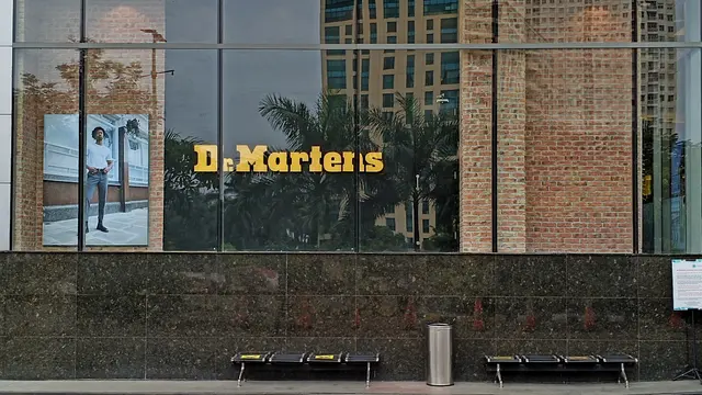 Gerai Dr. Martens di Kota Kasablanka Jakarta