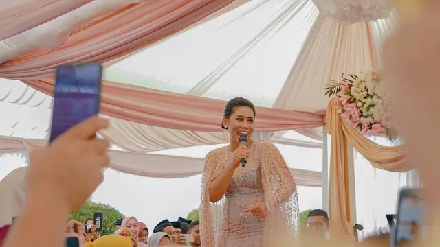 Momen Evi Masamba D'Academy Tampil di Acara Lamaran Bermahar Rp 3 Miliar