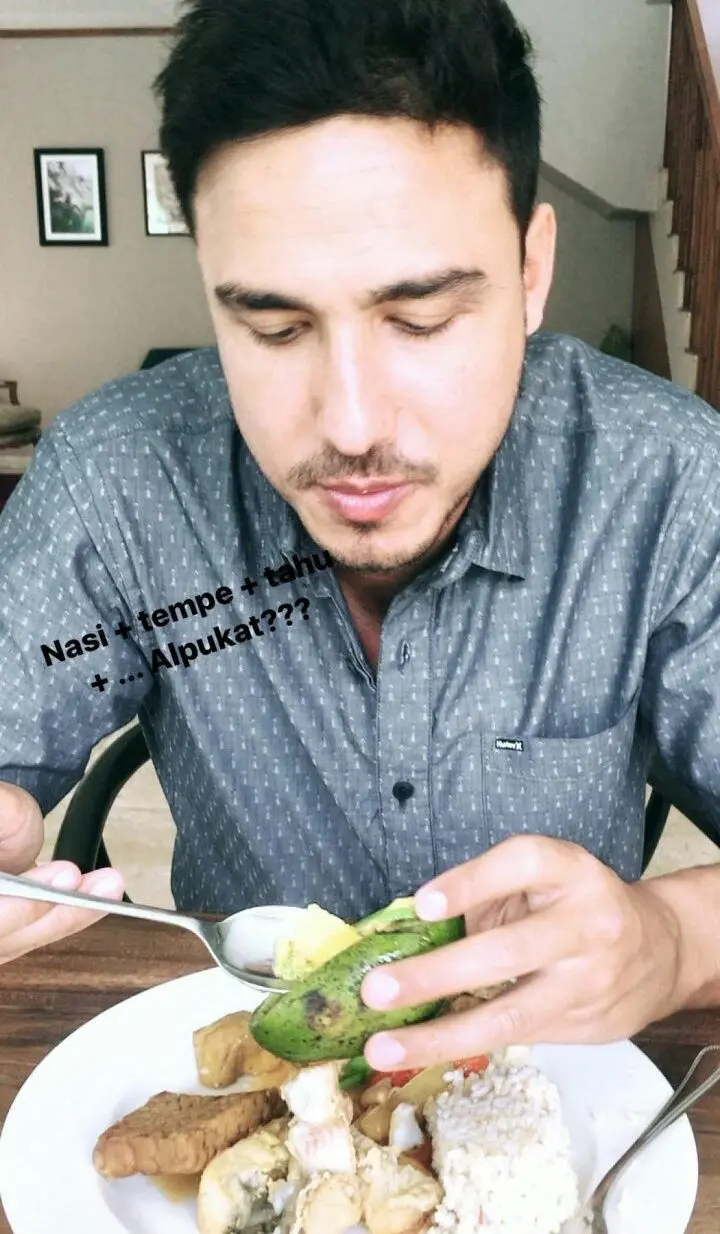 Menu makan Hamish Daud yang bikin Raisa gagal paham. (Instagram/raisa6690)