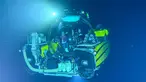 Foto yang diambil pada 9 Januari 2026 menunjukkan para ilmuwan Indonesia di dalam kapal selam Neptune milik OceanX, berada ratusan meter di bawah permukaan laut, di lepas pantai pulau Sulawesi. OceanX dan Badan Riset dan Inovasi Nasional (BRIN) baru saja menyelesaikan misi penelitian laut dalam di perairan Sulawesi. (Sara HUSSEIN/AFP)