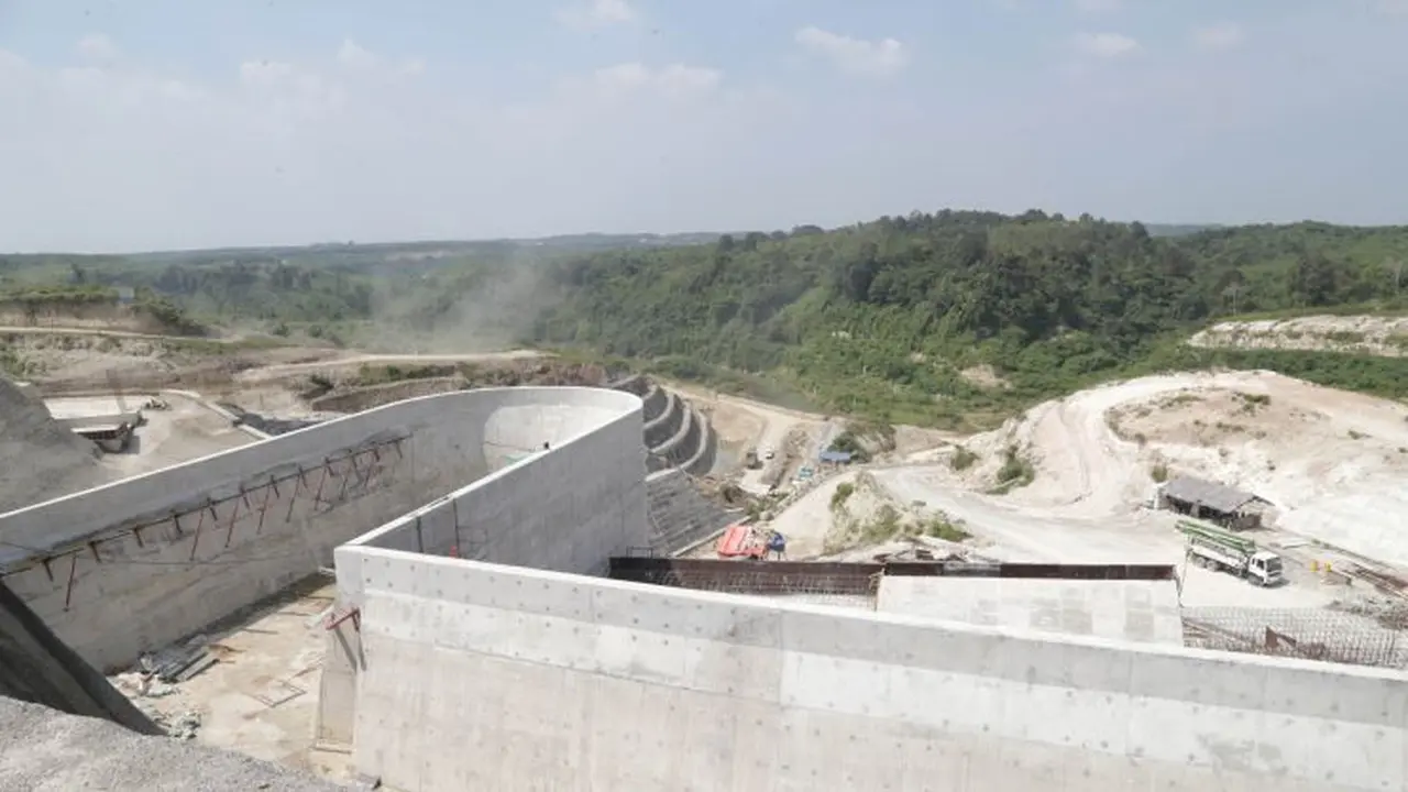 Pembangunan Waduk Karian, Rangkasbitung, Lebak, Banten ditargetkan bisa selesai pada 2019. (Yandhi/Liputan6.com)