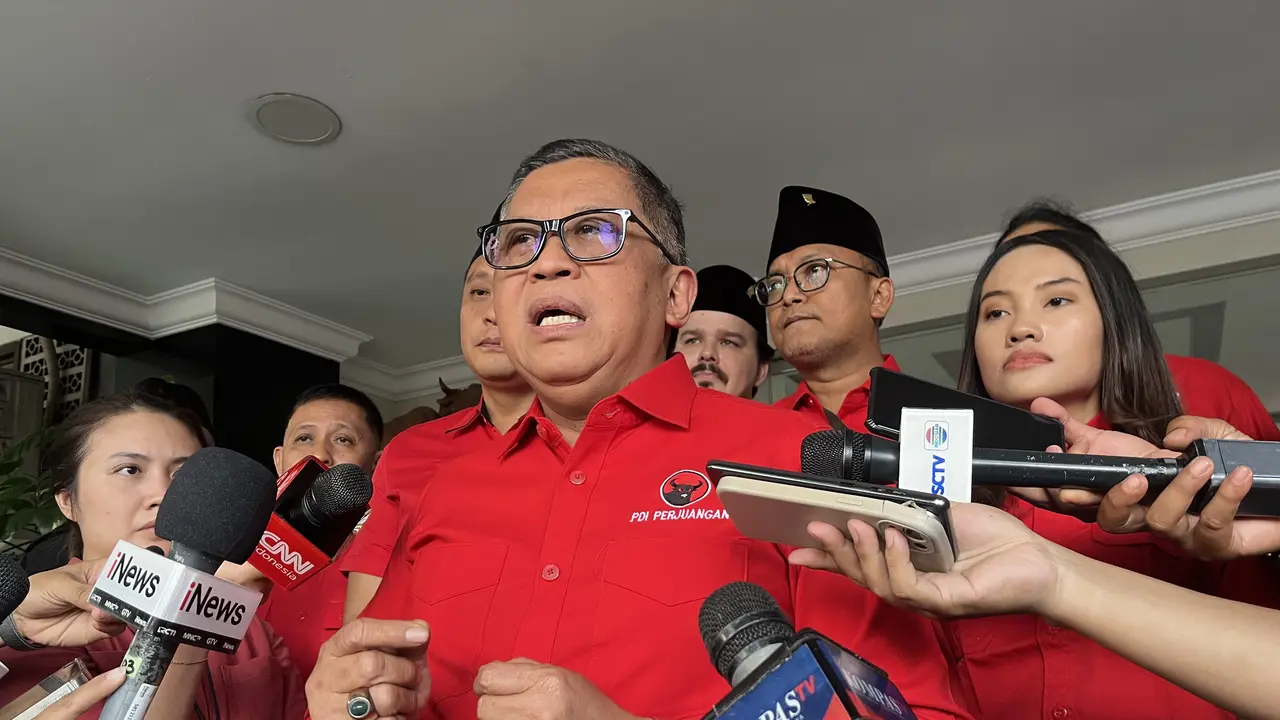 Sekretaris Jenderal (Sekjen) PDI Perjuangan (PDIP), Hasto Kristiyanto di Sekolah Partai PDIP, Lenteng Agung, Jakarta Selatan. (Liputan6.com/Winda Nelfira)
