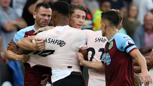 FOTO: Romelu Lukaku 2 Gol, Manchester United Bungkam Burnley