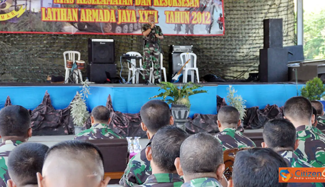 Citizen6, Surabaya: Komandan Pasmar-1 Brigjen TNI (Mar) R. Gatot Suprapto melaksanakan syukuran atas keselamatan dan kesuksesan latihan Armada Jaya XXXI 2012 di Trian Soepraptono, semarung Ujung Surabaya, Selasa (30/10).(Pengirim: roby 110)