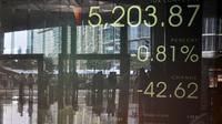 IHSG ditutup terkoreksi tajam 0,94% ke 5.197,12 pada perdagangan Selasa (9/9/14), setelah sempat ditutup di rekor tertinggi baru 5.246,48 pada Senin. (Liputan6.com/Miftahul Hayat)