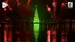 Penyalaan pohon Natal apung terbesar dunia di tengah kota Rio de Janeiro. Sebanyak 2 juta lampu dipasang untuk membuat pohon ini bersinar.