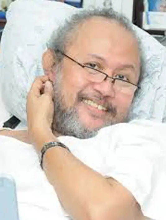 Komedian Pepeng identik dengan telekuis yang dipandunya Jari-jari (via istimewa)