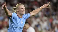 Norwegia menjadi dalah satu negara asal Skandinavia yang patut diperhitungkan dalam peta sepak bola Eropa. Norwegia banyak menghasilkan pemain bertalenta mumpuni yang akhirnya menjadi andalan klubnya di liga-liga Eropa. Seperti di Liga Inggris musim 2022/2023 yang disemarakkan dengan penampilan atraktif striker asal Norwegia, Erling Haaland. Namun nyatanya tak cuma Haaland, ada 5 pemain Norwegia lainnya yang berlaga di Liga Inggris musim ini. Siapa saja? Yuk disimak uraiannya. (AFP/Cristina Quicler)