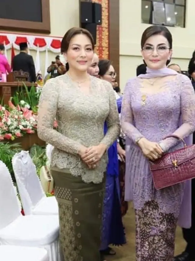 6 Potret Kedekatan Michaela Paruntu dengan Kakak Christiany Paruntu Bupati Minahasa Selatan
