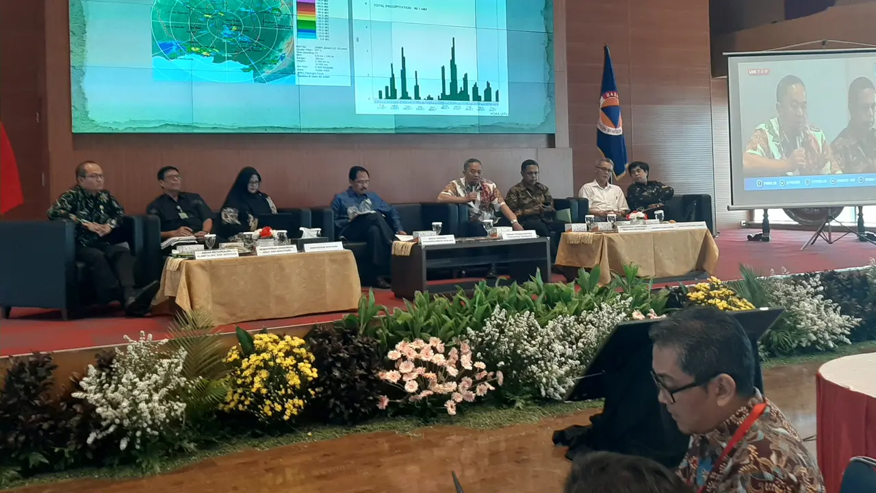 forum diskusi media, Forum Merdeka Barat (FMB) 9, yang mengusung tema “Penanganan Bencana”, dan berlangsung di Ruang Serbaguna Sutopo Purwo Nugroho, Lantai 15, Graha BNPB.