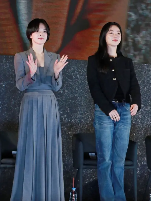 Song Hye Kyo Tampil Fresh dengan Rambut Bondol, Auranya Bak Remaja Penuh Pesona (credit: instagram.com/kyo1122).