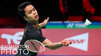 Atlet bulutangkis tunggal putra Indonesia, Anthony Ginting saat tampil melawan wakil Chinese Taipe di ajang Piala Thomas 2020 yang berlangsung di Denmark, Rabu (13/10/2021). (Badminton Photo/Yves Lacroix)