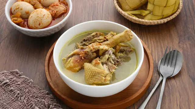opor ayam kampung