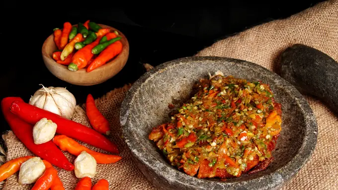 Diary Fimela: Kekayaan Rasa dan Cerita dari Sederhananya Ayam Bakar Bumbu Bali Aneka Nusantara