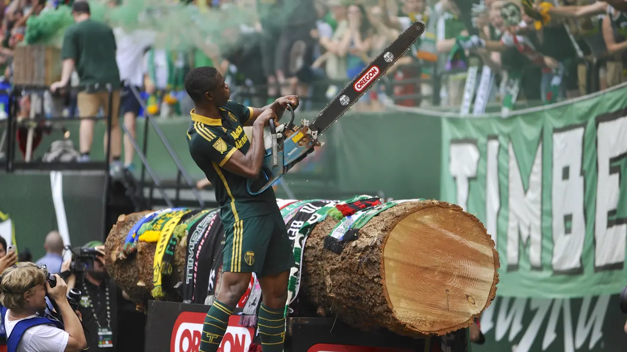 Fanendo Adi