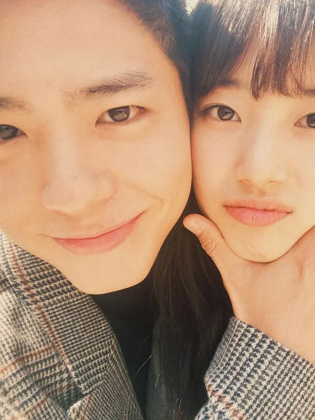 Park Bo Gum dan Suzy. (Instagram/ skuukzky)