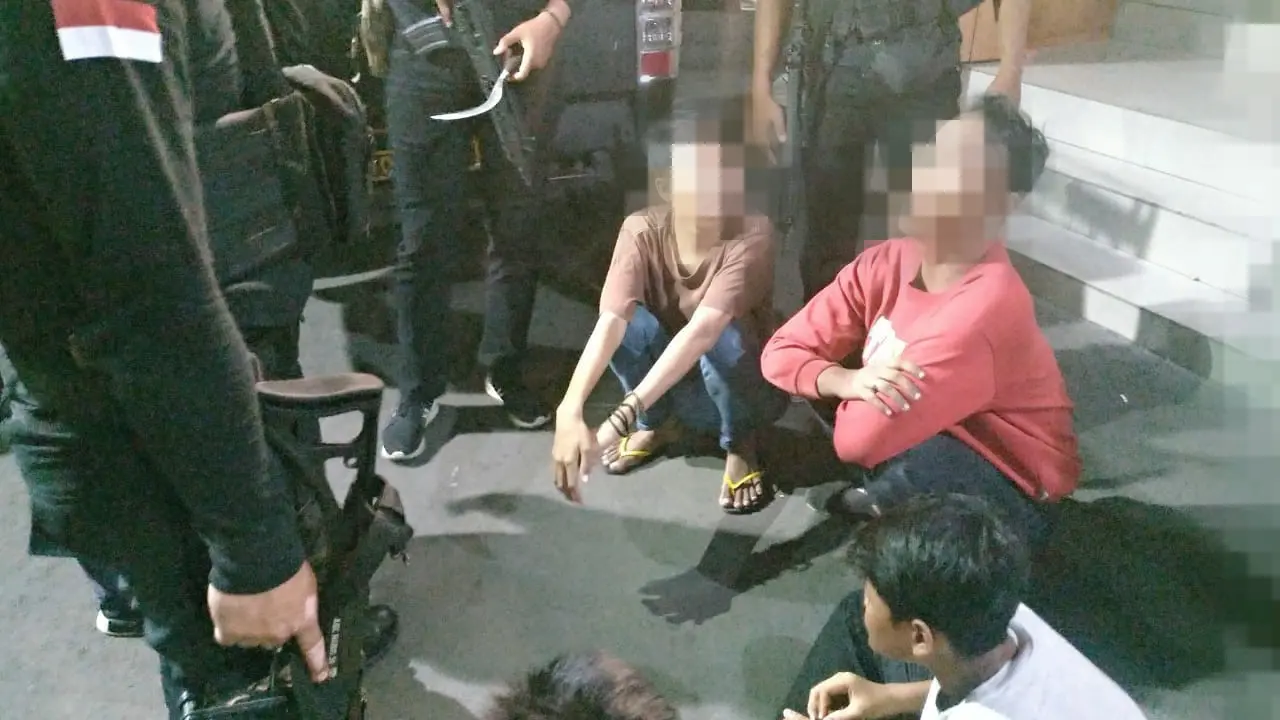 Kerap Malak Tukang Sayutr, 4 Preman Pasar Tomang Ditangkap