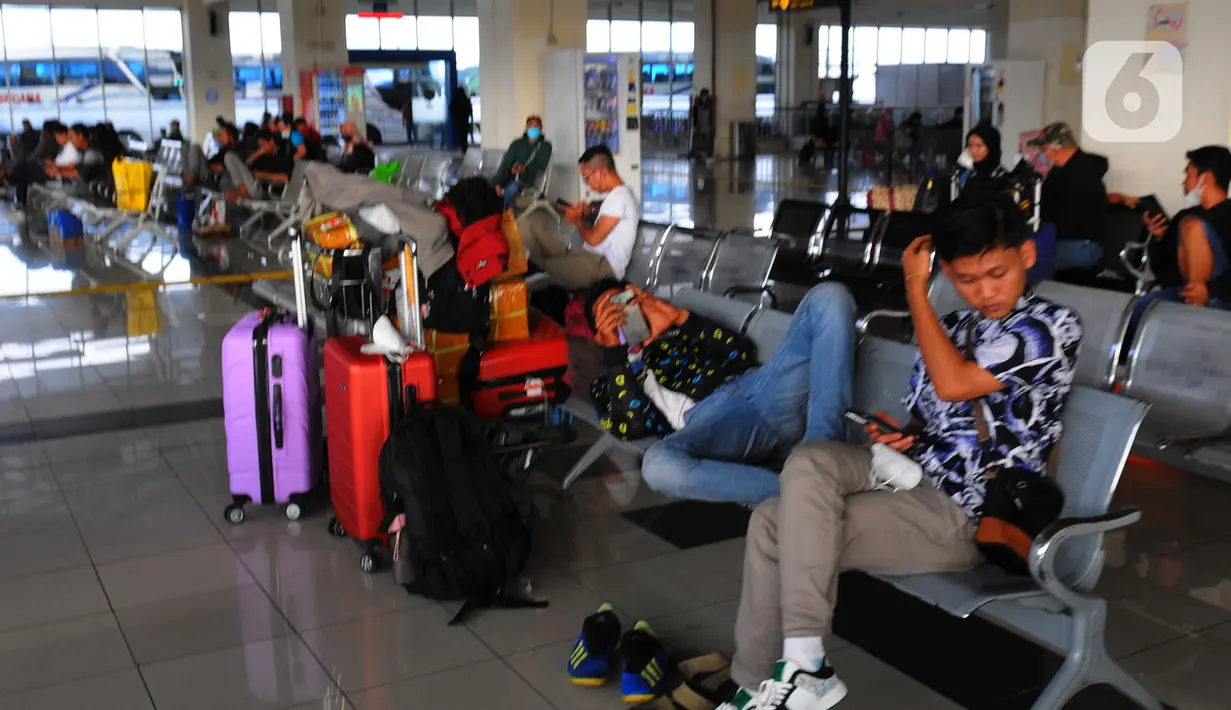 Menjelang lebaran Idul Fitri 1444 Hijriah belum terjadi lonjakan yang signifikan arus pemudik di terminal tersebut. (merdeka.com/Imam Buhori)