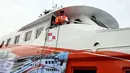 Menhub Budi Karya Sumadi berada di Kapal Baru KM Express Bahari 38 di Sunda Kelapa, Jakarta, Selasa (10/1). Nantinya kapal Baru KM Express Bahari 38 melayani rute Pelabuhan Sunda Kelapa-Kepulauan Seribu. (Liputan6.com/Johan Tallo)