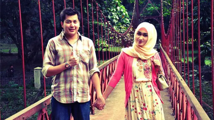 [Bintang] Dian Pelangi dan Tito Haris Prasetyo