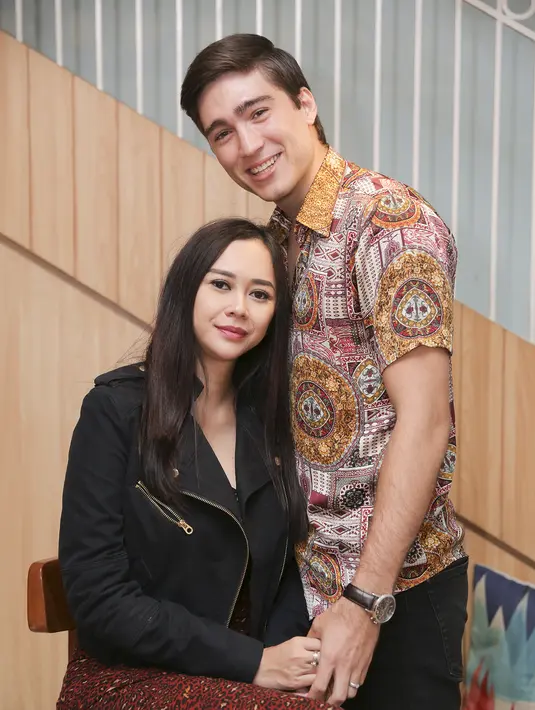 Aura Kasih dan Eryck Amaral