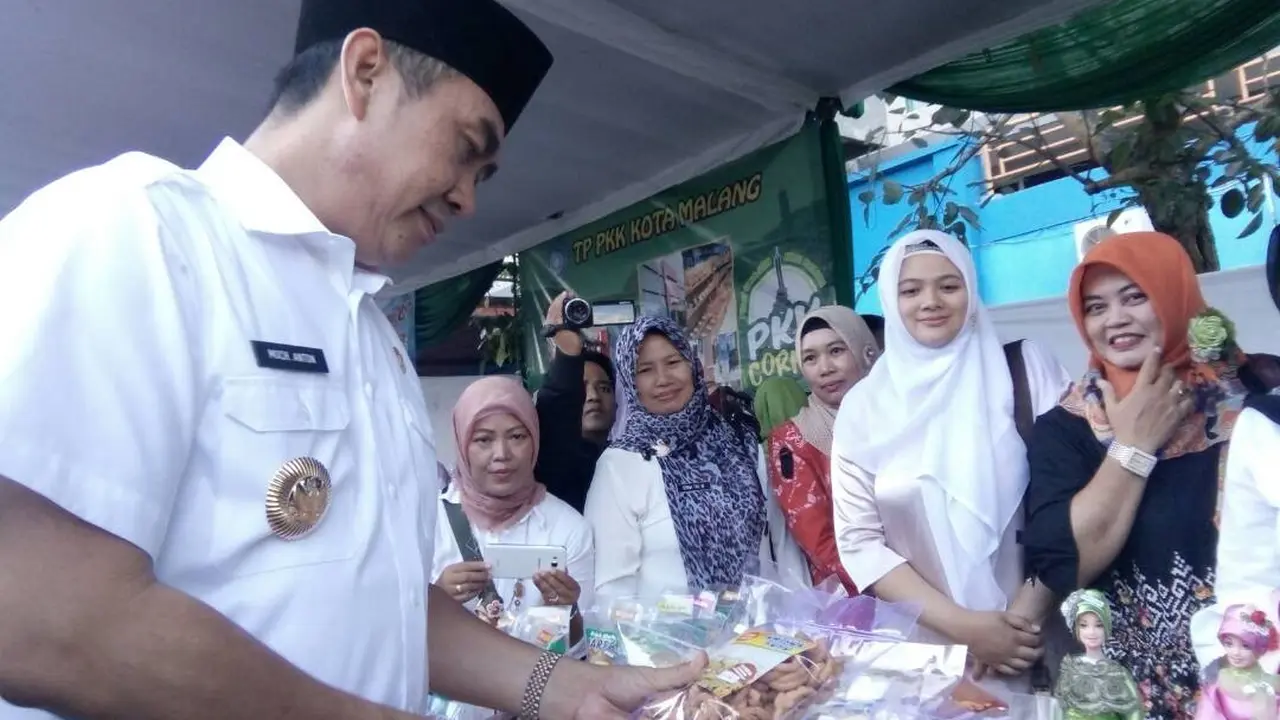 Tekan Harga Sekaligus Pelayanan Publik di Pasar Murah Malang