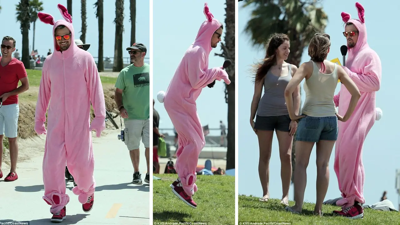 Josh Duhamel in Pinky Bunny Suit 0714 1