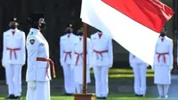 Adalah Flora Felicia Tanjung sebagai anggota paskibraka nasional dari pesisir selatan. (Instagram/jokowi).