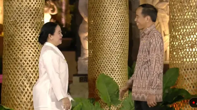 Presiden Joko Widodo (Jokowi) bertemu dengan Ketua DPR RI Puan Maharani.