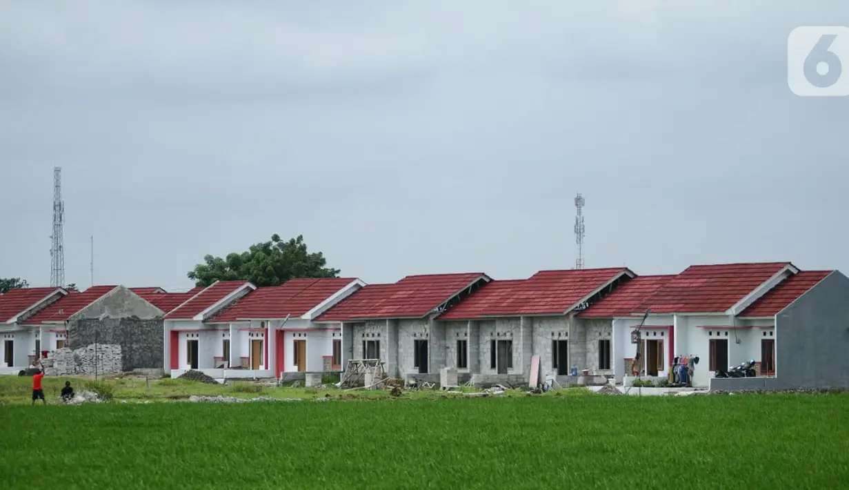 Deretan perumahan siap duhuni di kawasan Bogor, Jawa Barat. Harga rumah secara nasional terus menunjukkan peningkatan mencapai 5,24% secara tahunan (year-on-year/yoy) per Maret 2021 sejalan dengan peningkatan permintaan hunian di masa pandemi. (Liputan6.com/Pool)