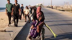 Sebelumnya, militer Israel pada 9 September 2025 mengeluarkan peringatan kepada warga Gaza untuk segera meninggalkan kota dan mengungsi ke arah selatan. (Eyad BABA/AFP)